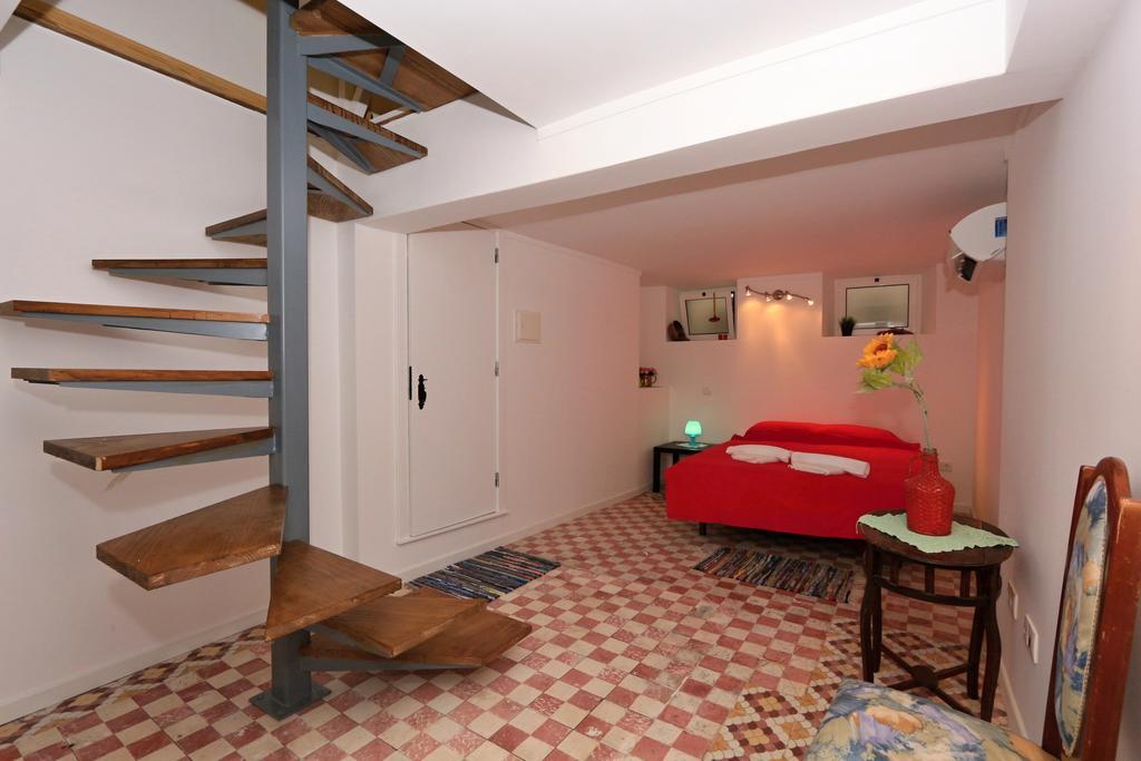 Sao Jorge Apartments & Suites Lisbon Room photo